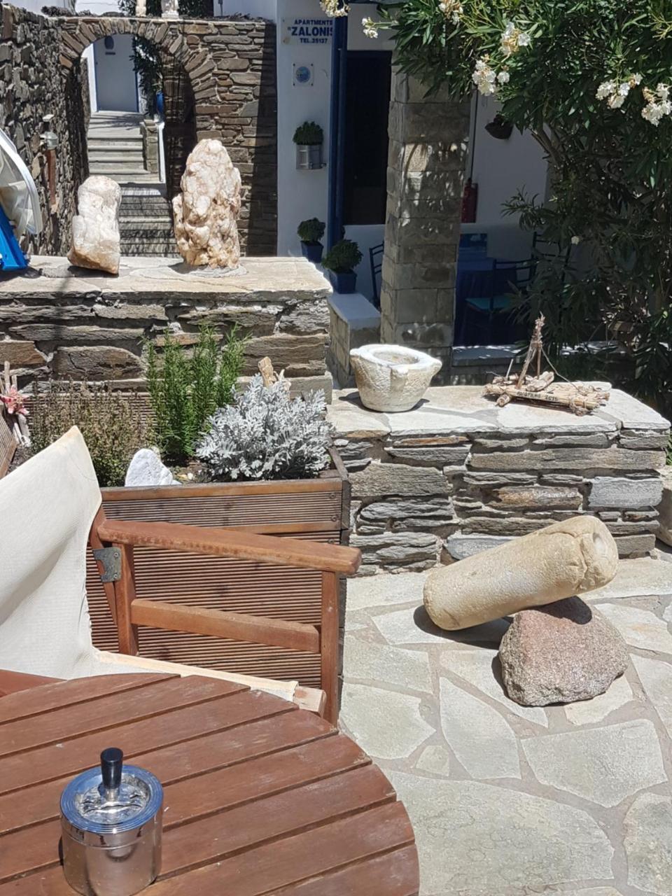 Tinos Apartments Zalonis Агиос Йоанис Екстериор снимка